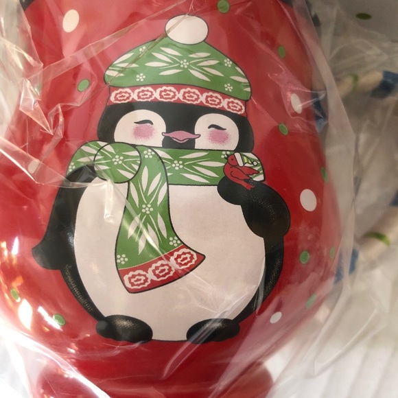 Christmas Penguin Temptations Red Mug Cup NIB - Picture 12 of 12